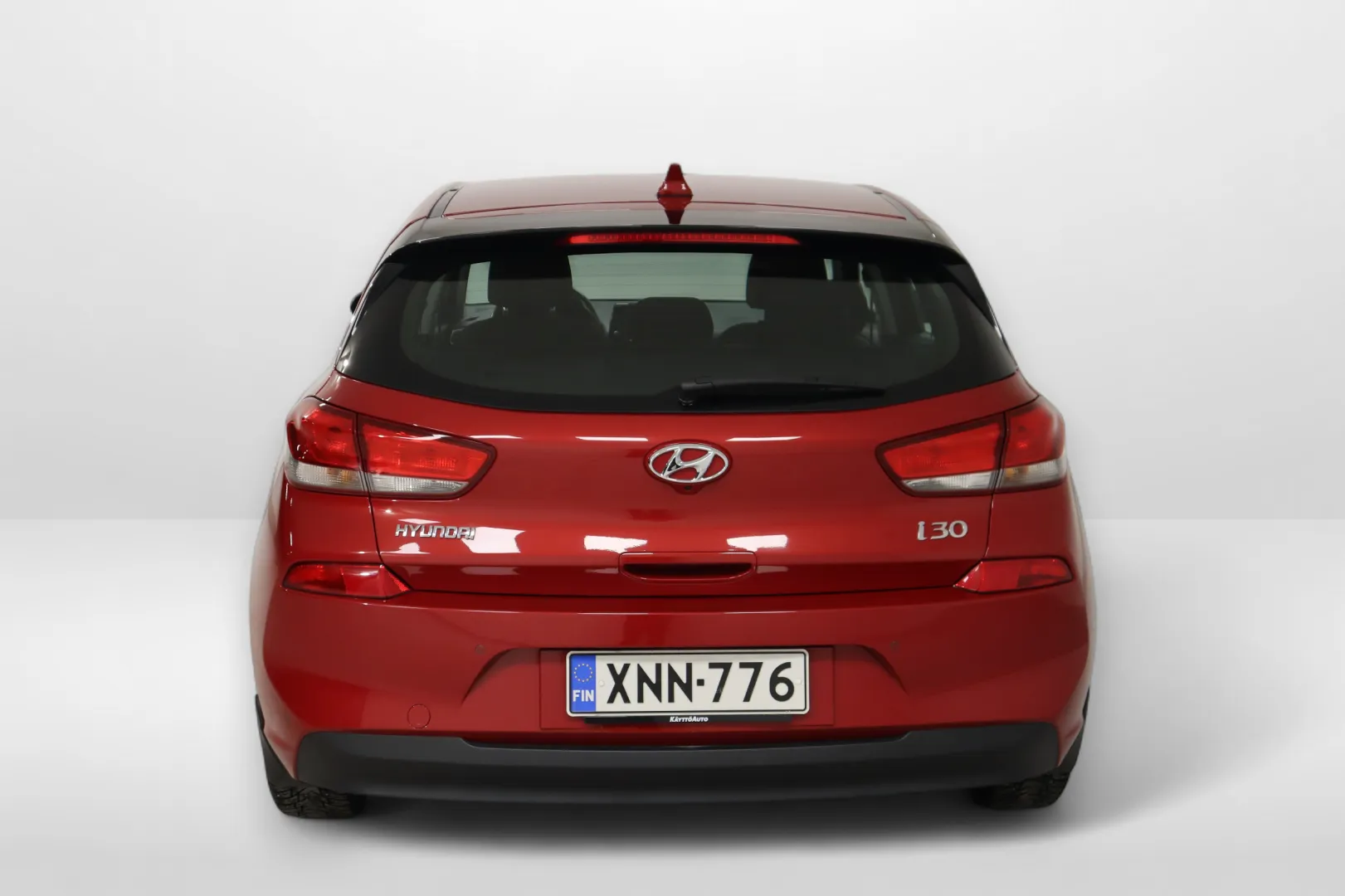 HYUNDAI i30 Hatchback XNN-776 carousel image