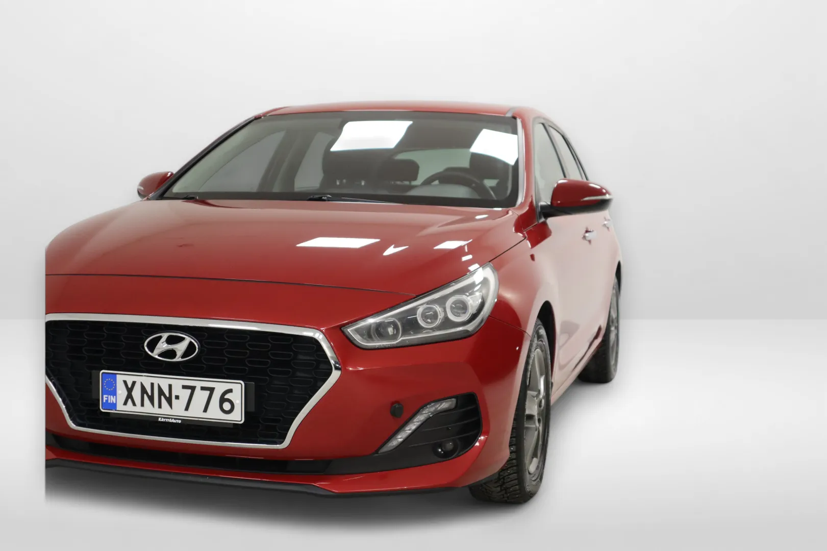 HYUNDAI i30 Hatchback XNN-776 carousel image