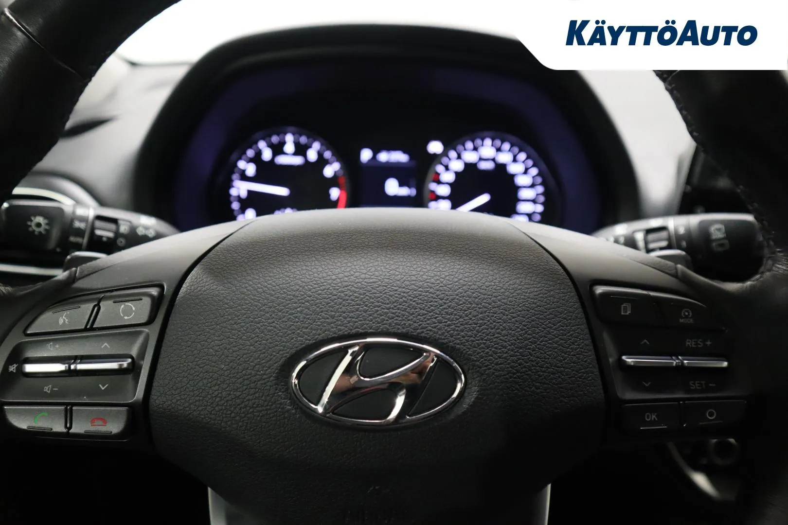 HYUNDAI i30 Hatchback XNN-776 carousel image