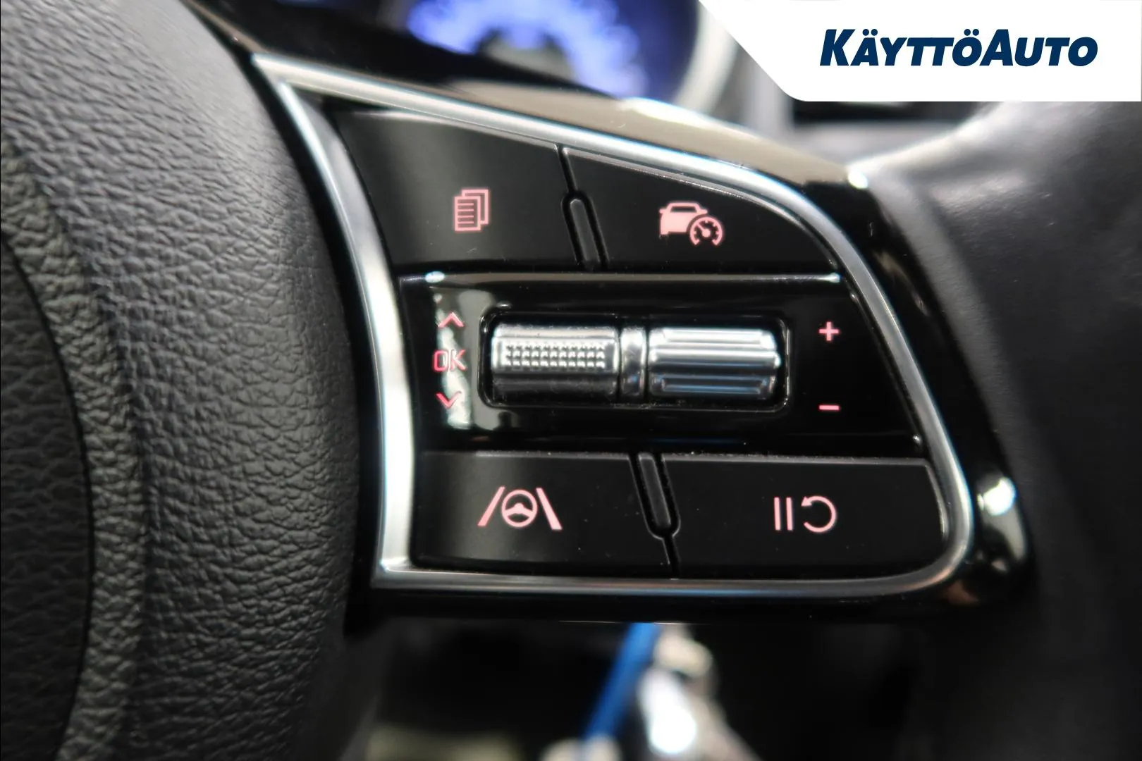 KIA Ceed XRB-623 carousel image