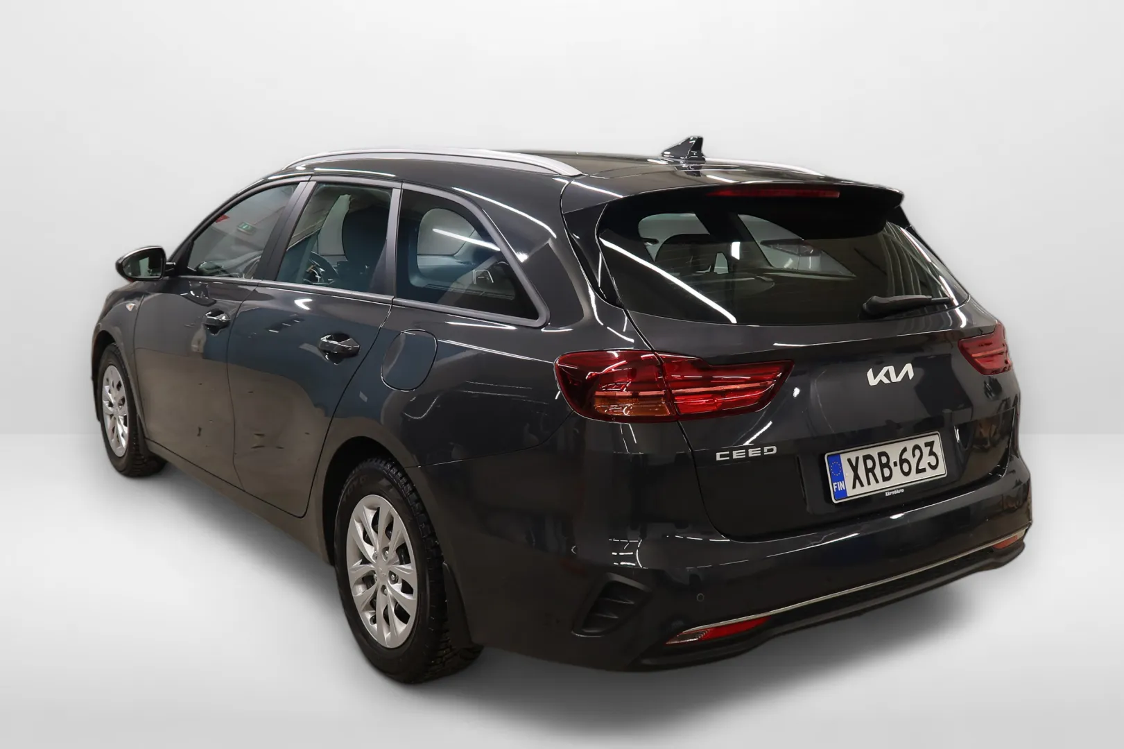 KIA Ceed XRB-623 carousel image