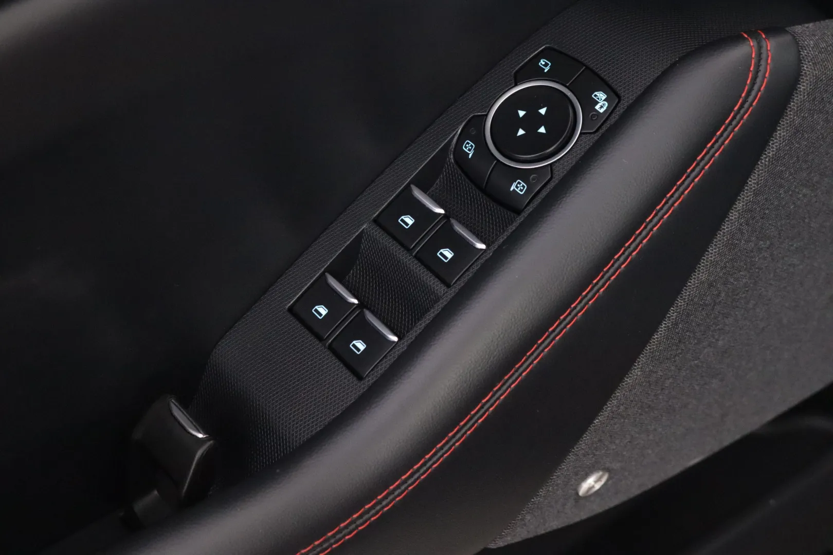 FORD Mustang Mach-E CRP-159 carousel image