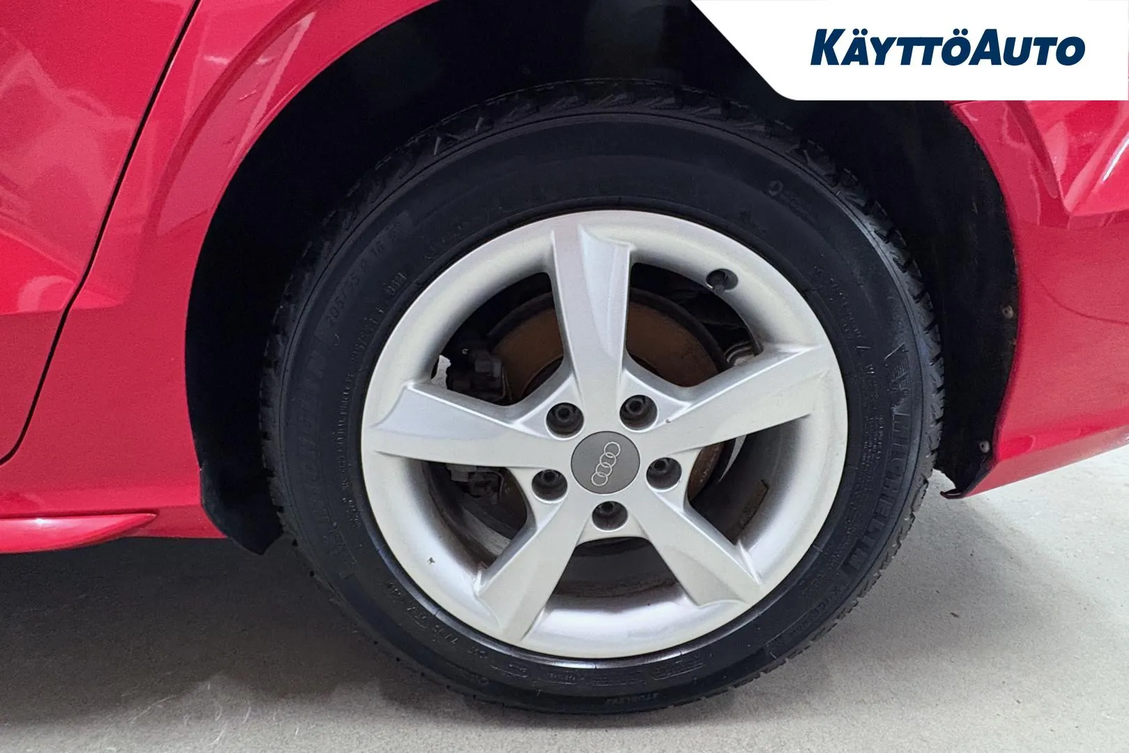 AUDI A3 GLV-598 carousel image