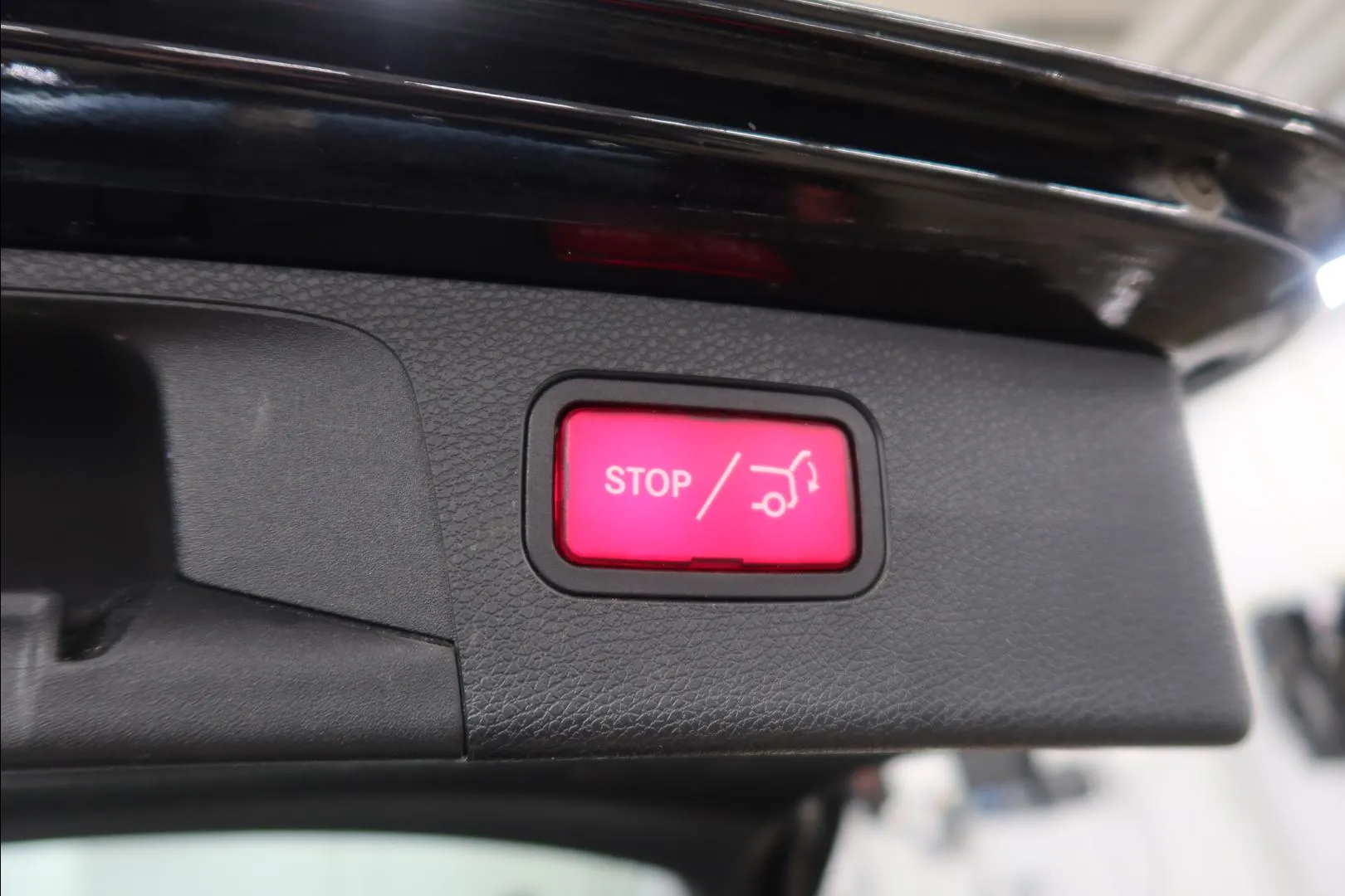 MERCEDES-BENZ E ZNR-284 carousel image