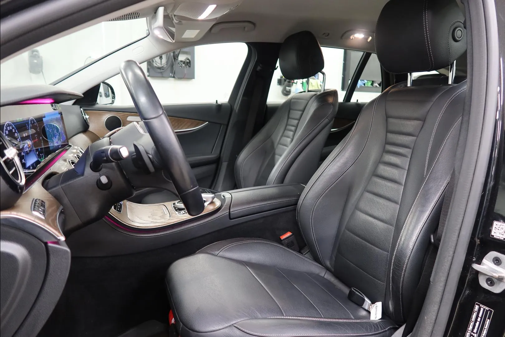 MERCEDES-BENZ E ZNR-284 carousel image