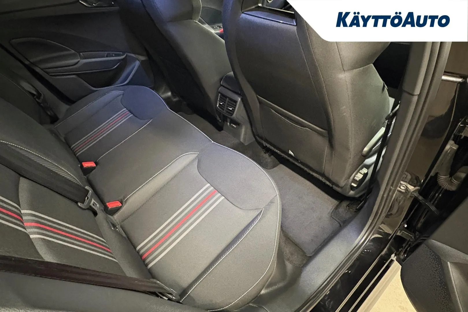 SKODA Fabia KVE-609 carousel image