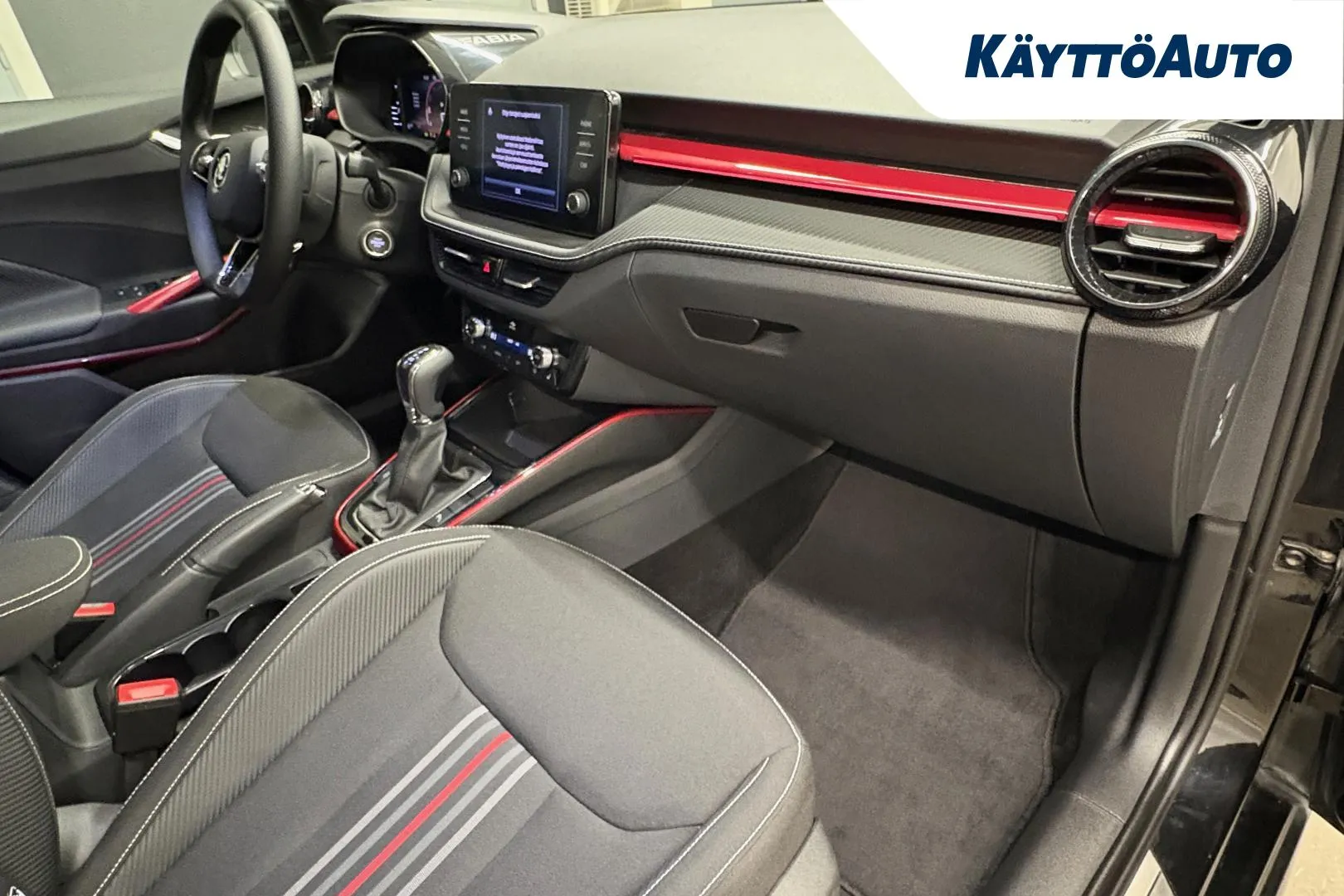 SKODA Fabia KVE-609 carousel image