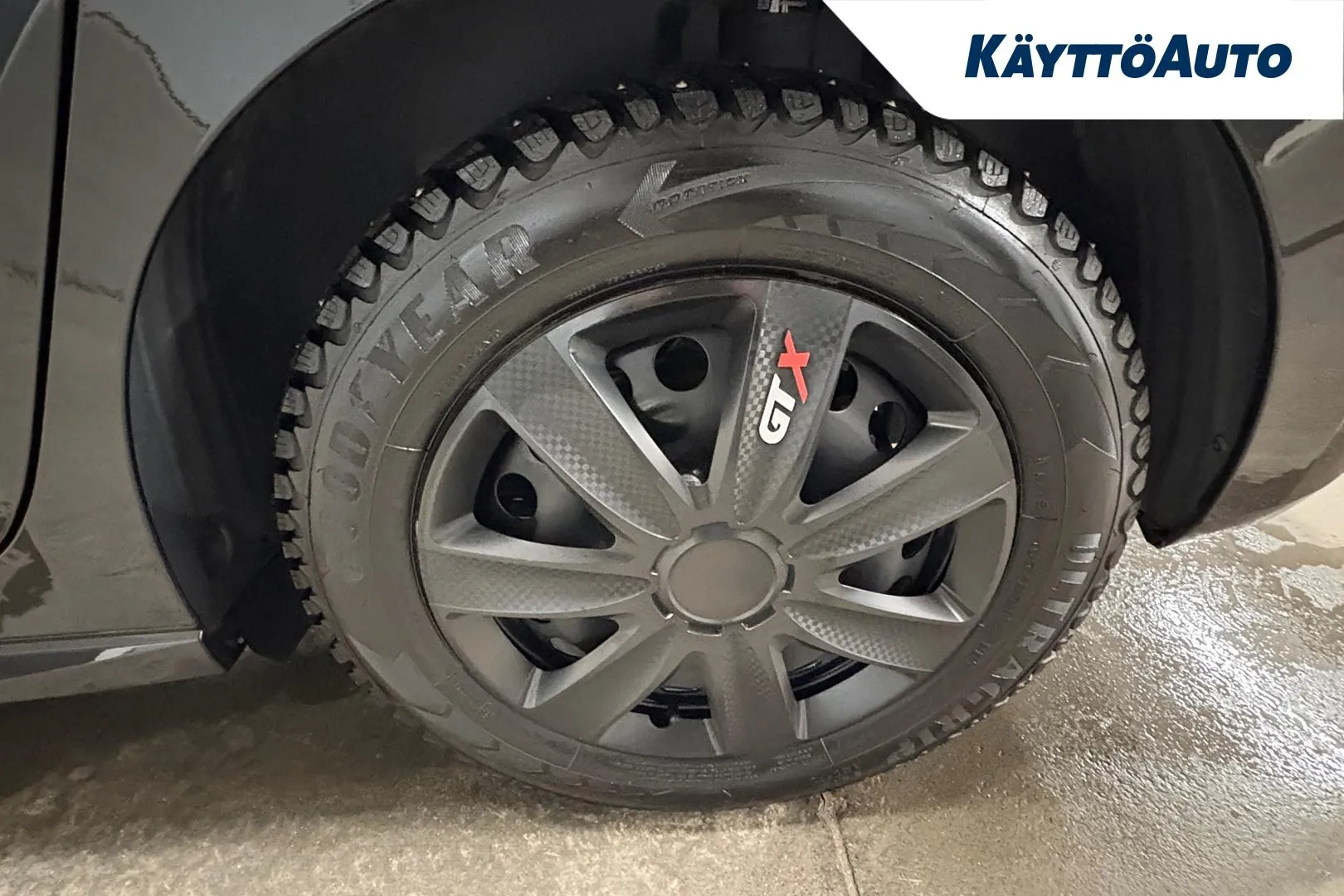 SKODA Fabia KVE-609 carousel image