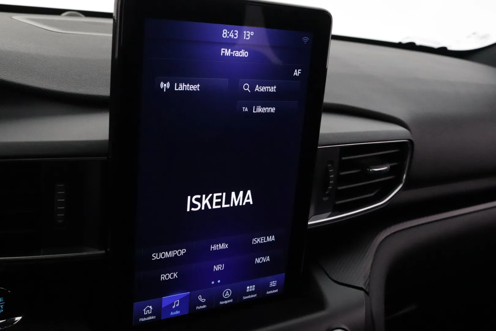 FORD Explorer KUH-707 carousel image