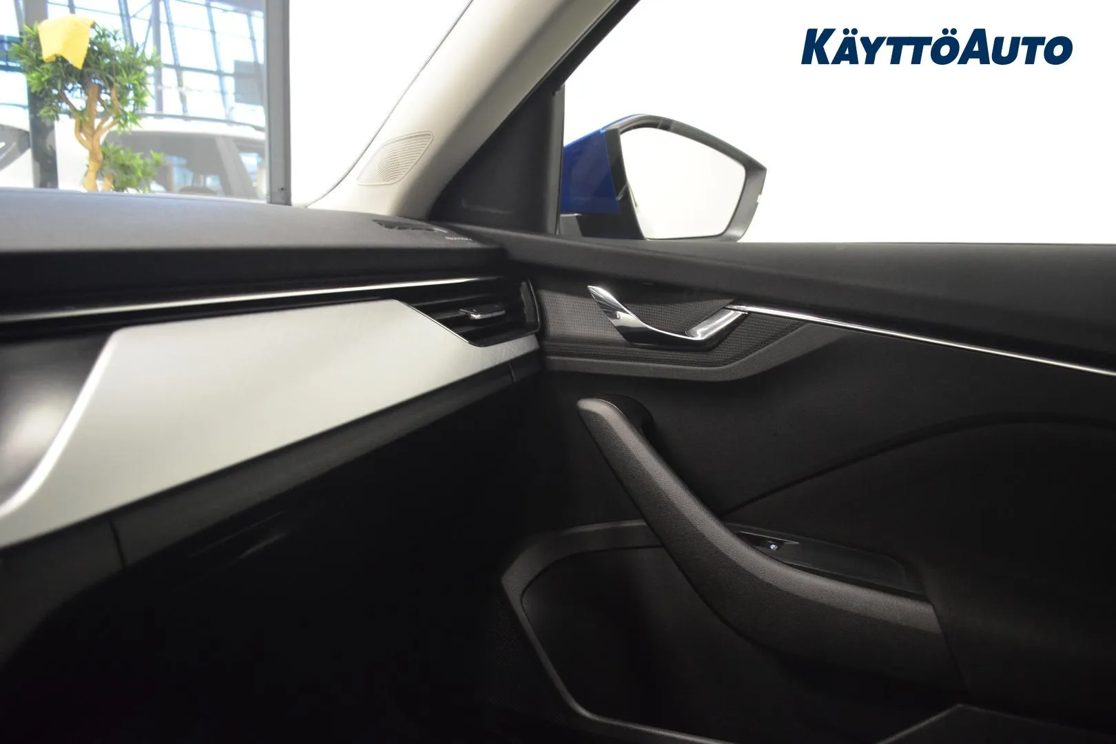 SKODA Kamiq CRO-410 carousel image