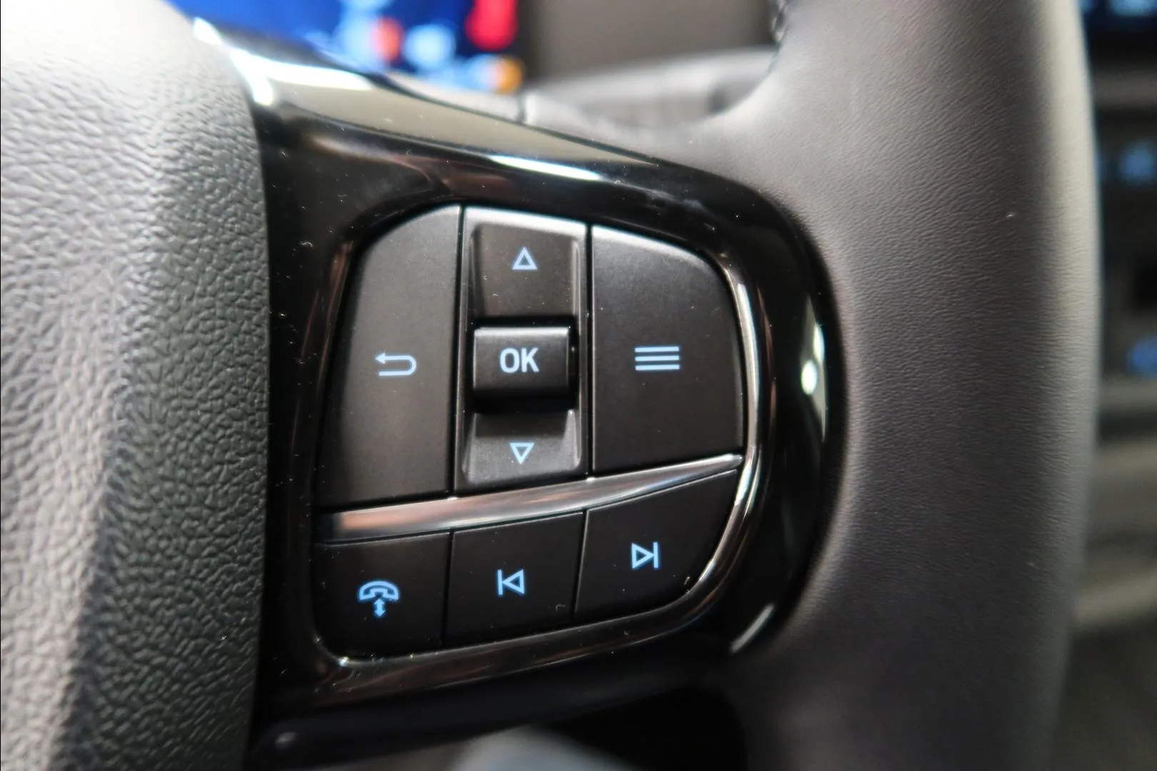 Ford Transit Custom JOI-169 carousel image