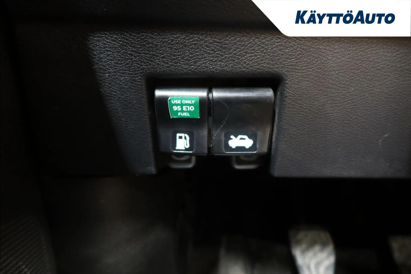 Nissan Micra SOT-453 carousel image