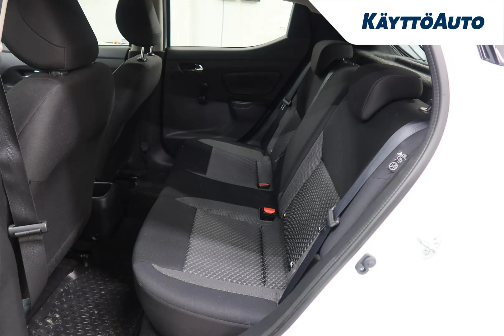 Nissan Micra SOT-453 carousel image