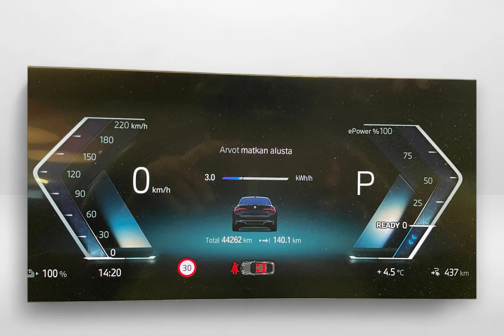 BMW i4 ZOO-182 carousel image