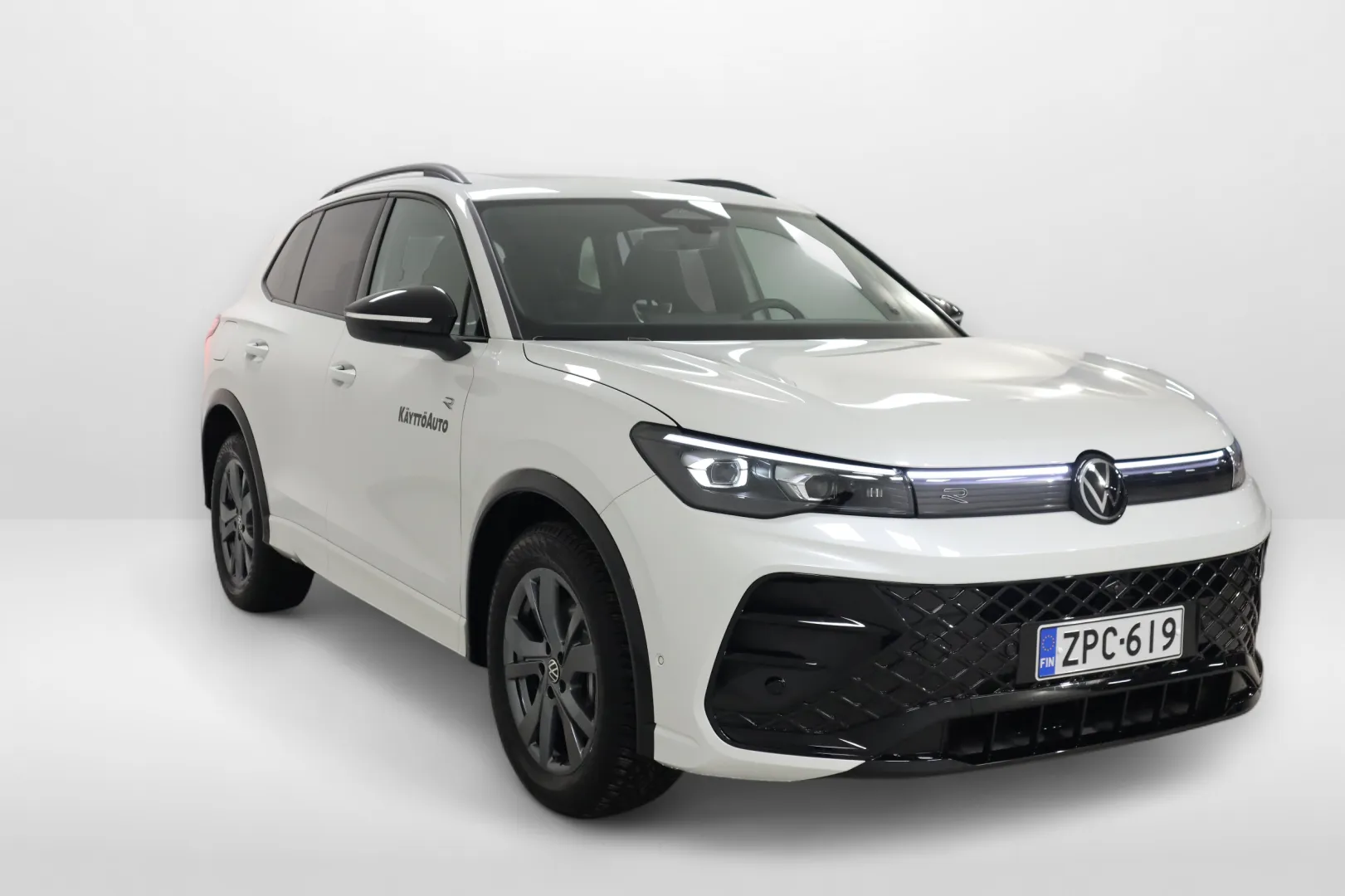 VOLKSWAGEN Tiguan ZPC-619 carousel image