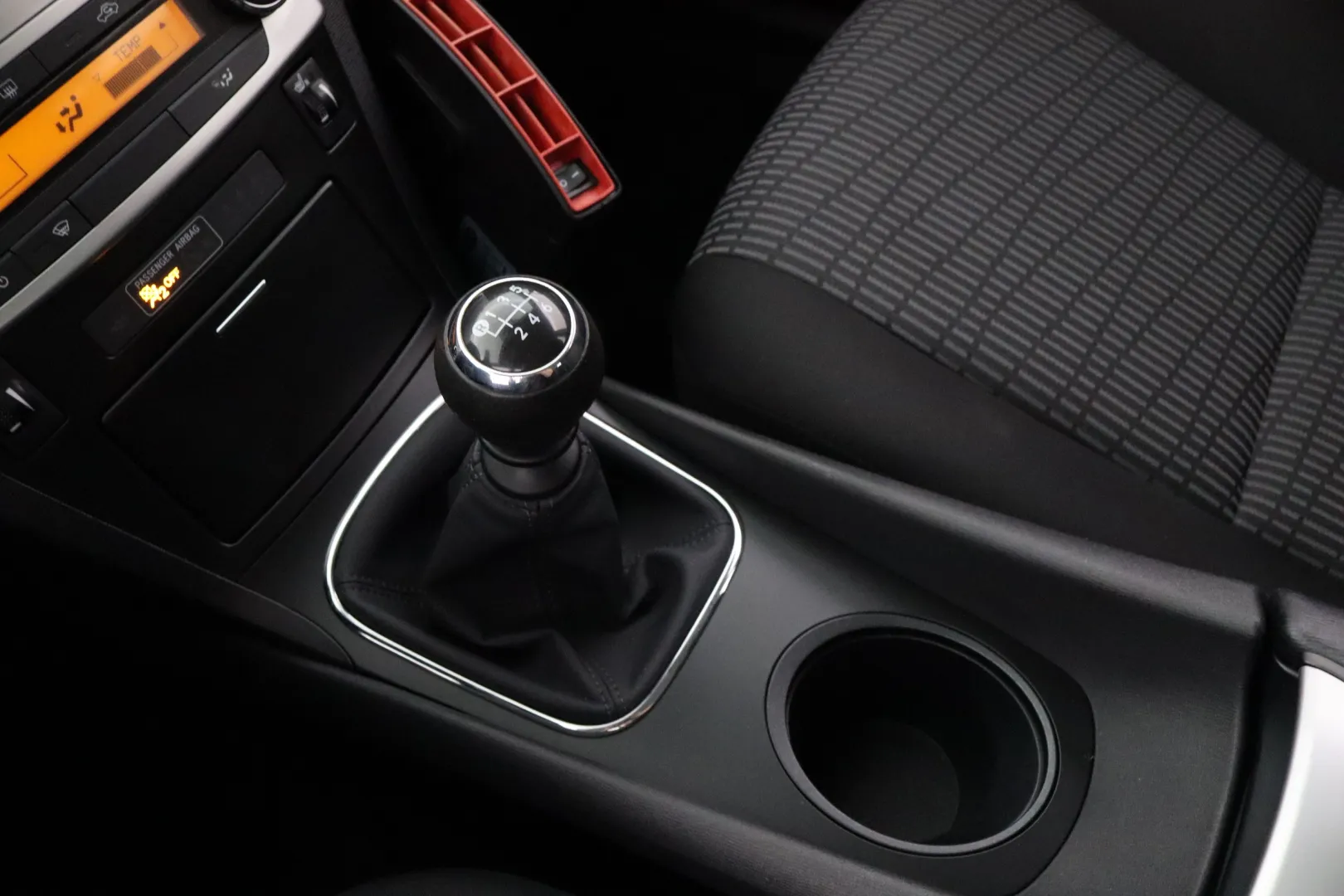 TOYOTA Avensis CTK-959 carousel image