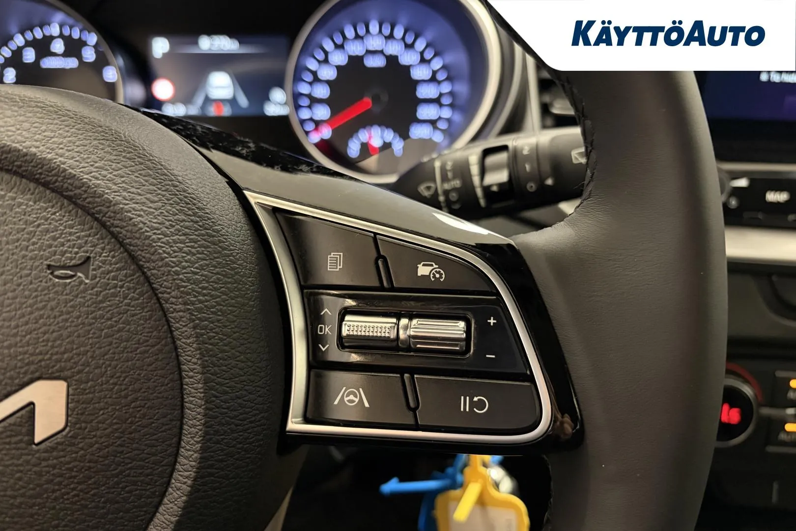 Kia Ceed MRL-755 carousel image