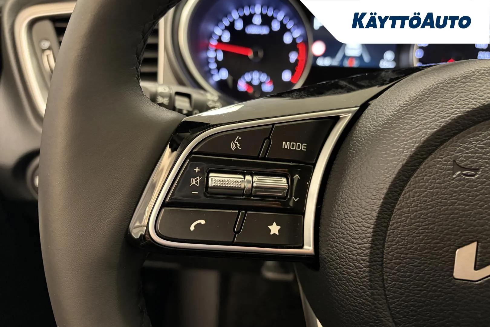 Kia Ceed NOA-520 carousel image