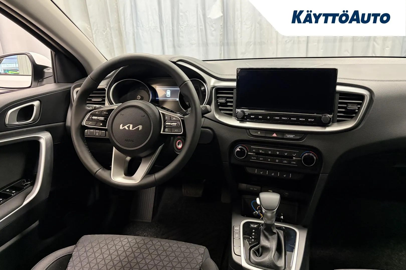 Kia Ceed NOA-520 carousel image