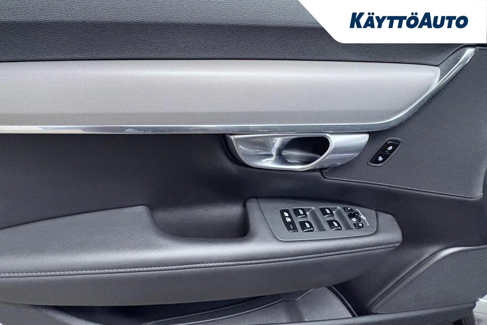 VOLVO V90 KXA-975 carousel image