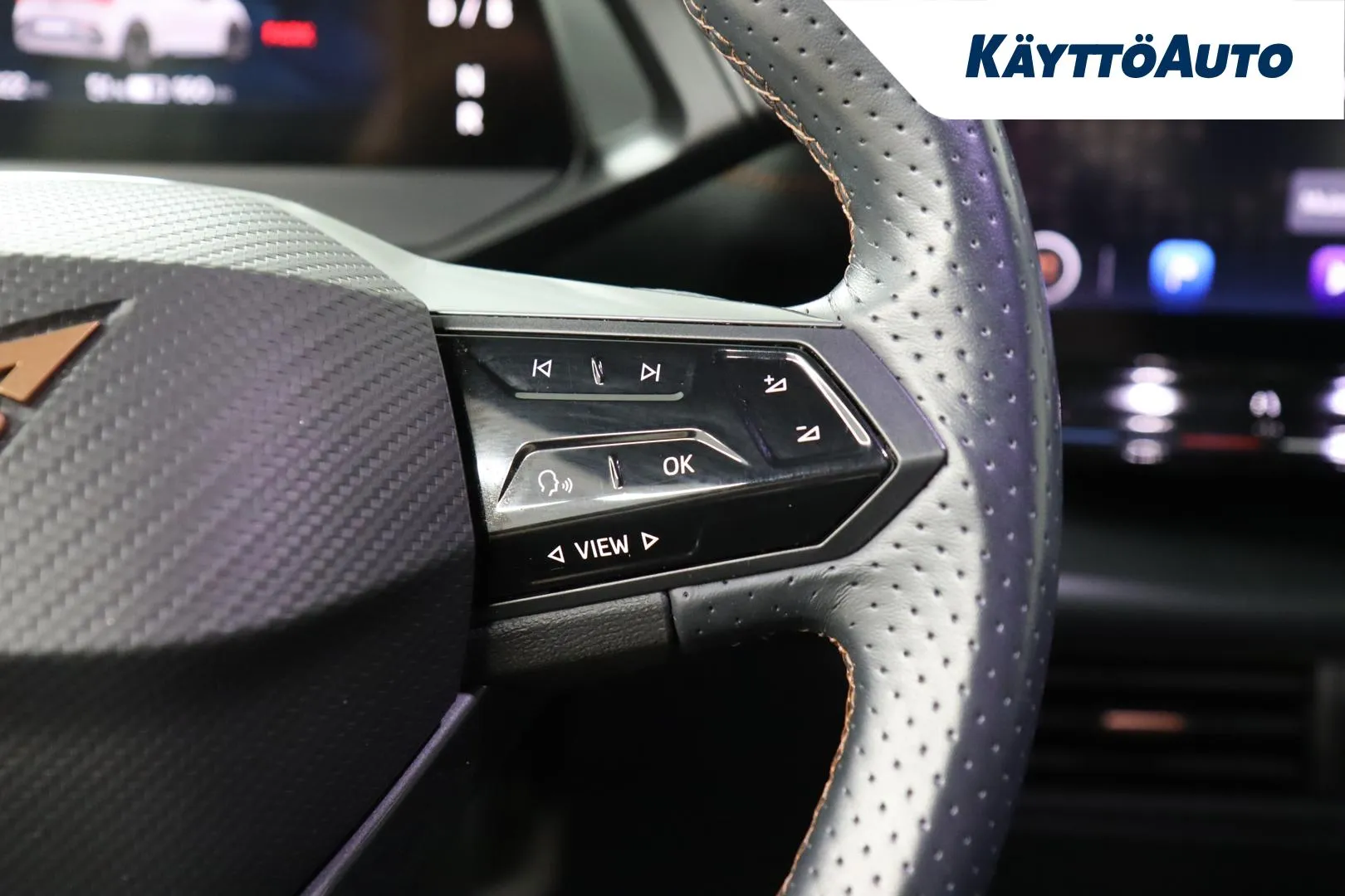 CUPRA Born FOZ-769 carousel image