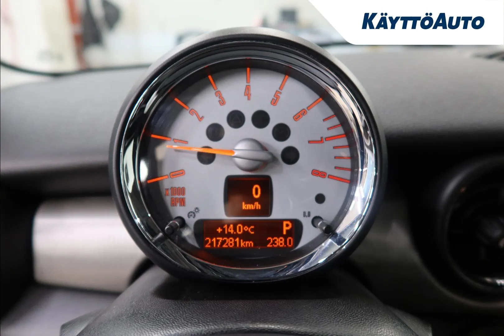 MINI Cooper CMS-645 carousel image