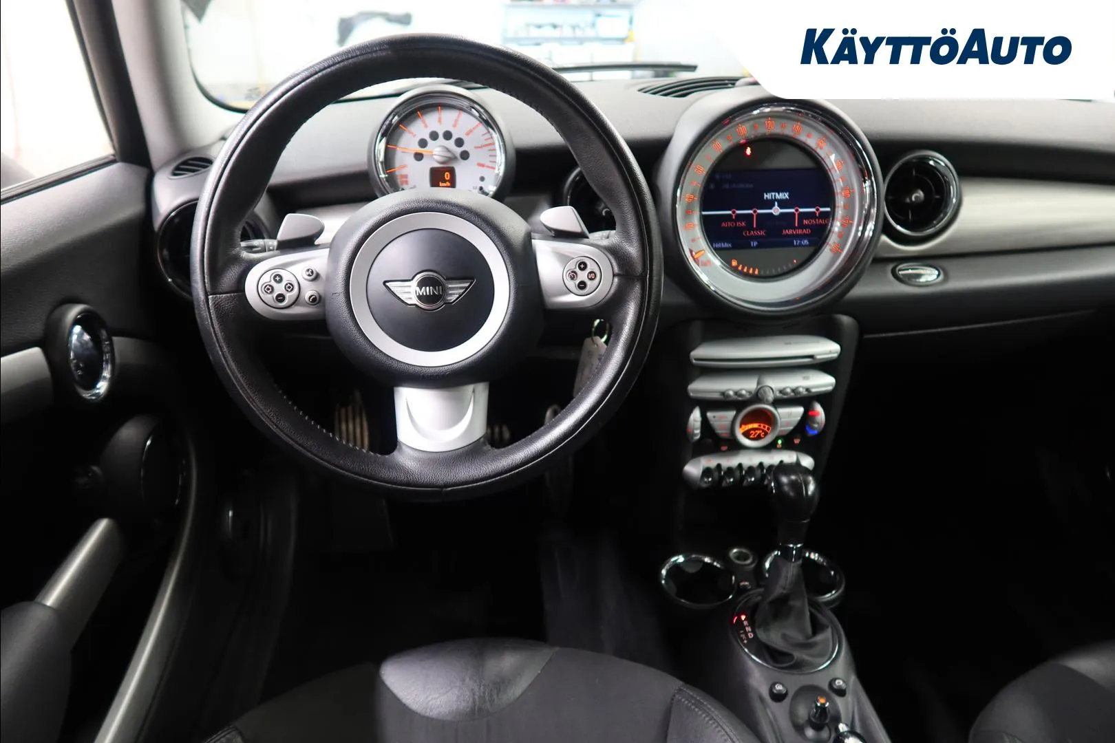 MINI Cooper CMS-645 carousel image