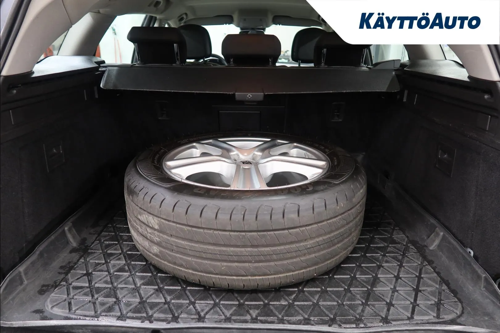 OPEL Insignia OUK-433 carousel image