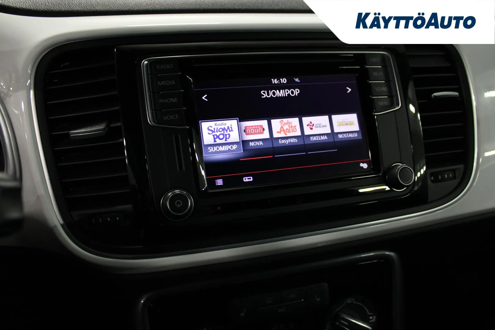 VOLKSWAGEN Beetle INN-572 carousel image