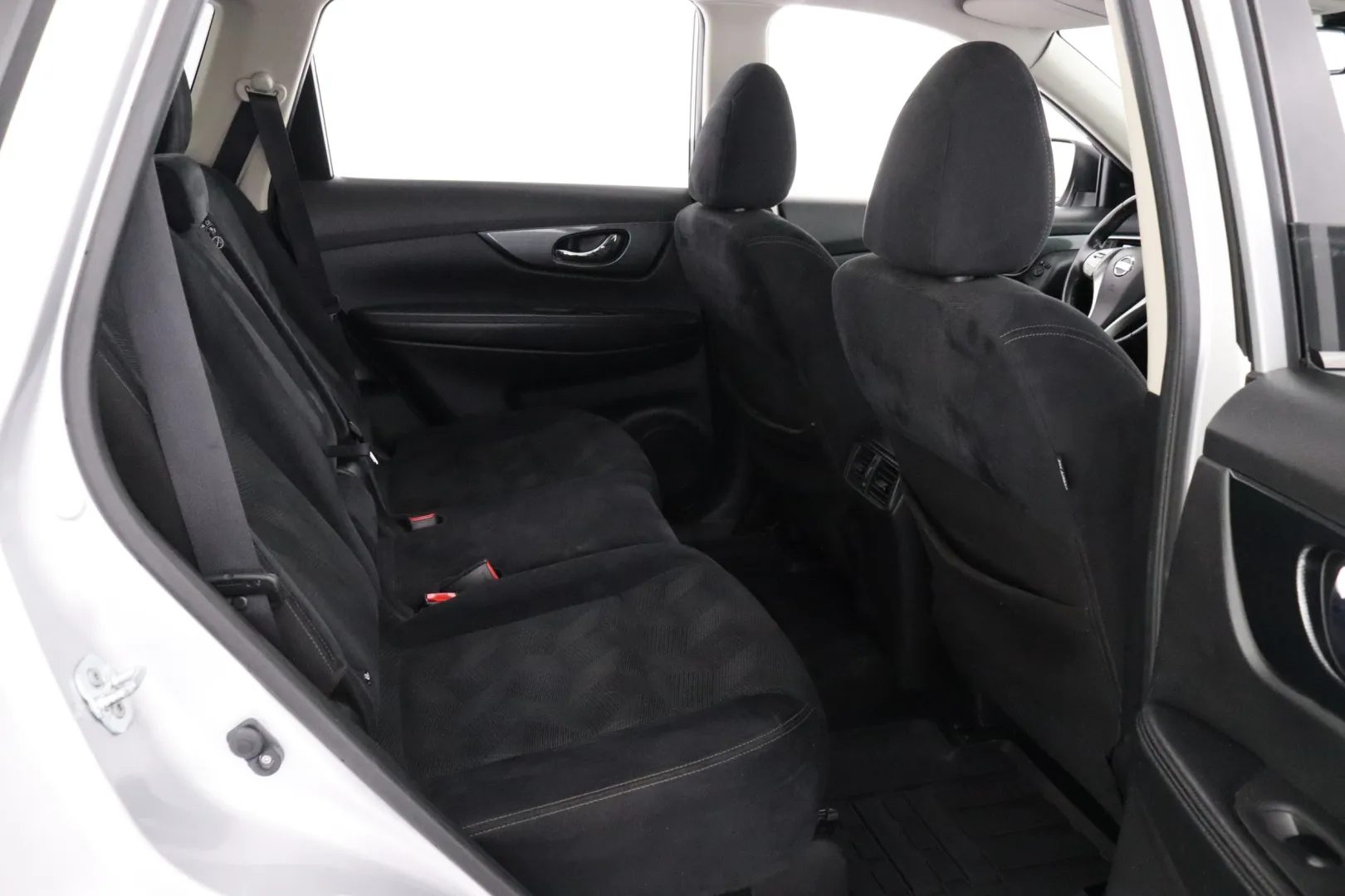 NISSAN X-Trail XOJ-719 carousel image