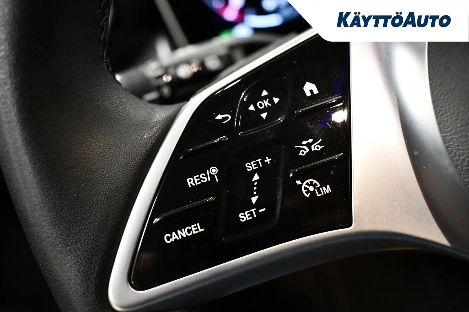 MERCEDES-BENZ GLC FRI-985 carousel image