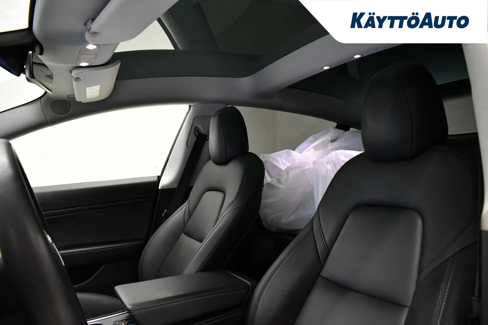 TESLA Model 3 XSZ-806 carousel image