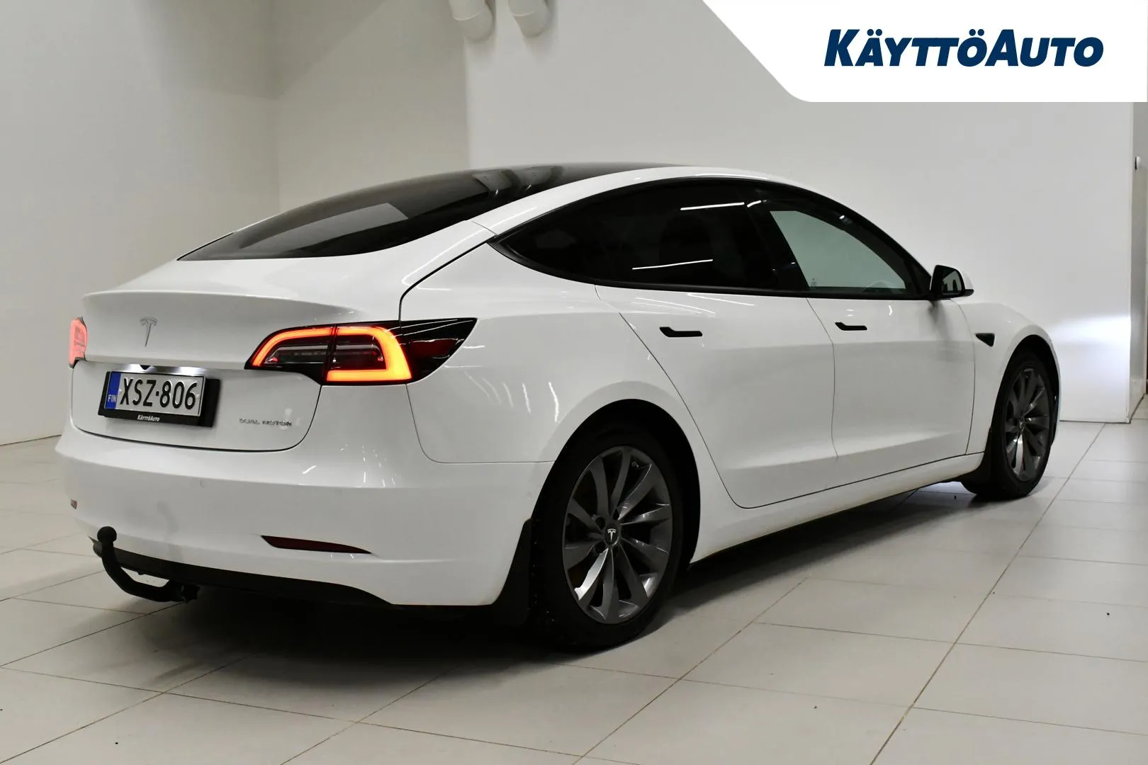 TESLA Model 3 XSZ-806 carousel image