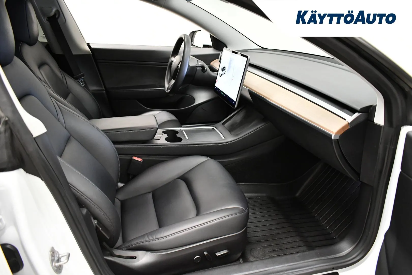 TESLA Model 3 XSZ-806 carousel image