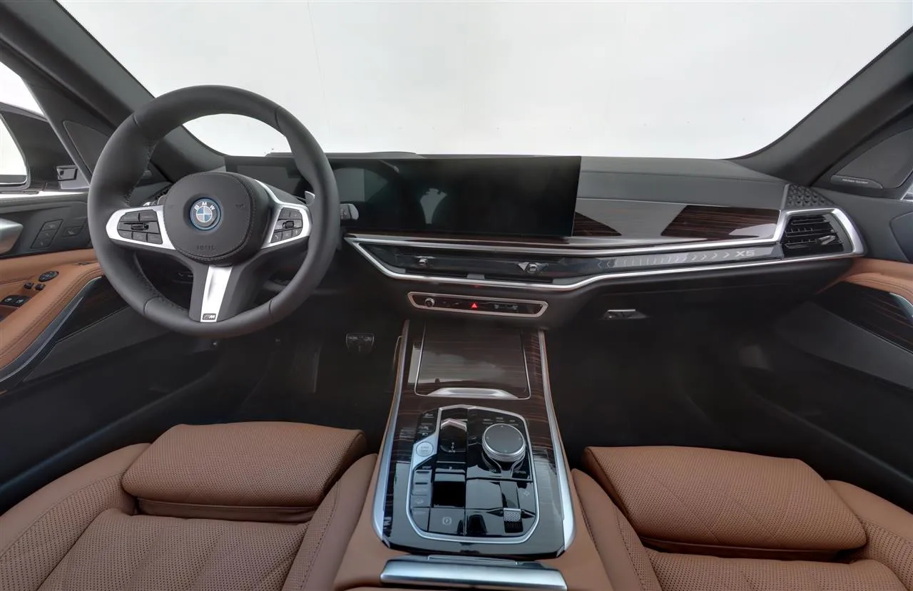 BMW X5 GRP-281 carousel image