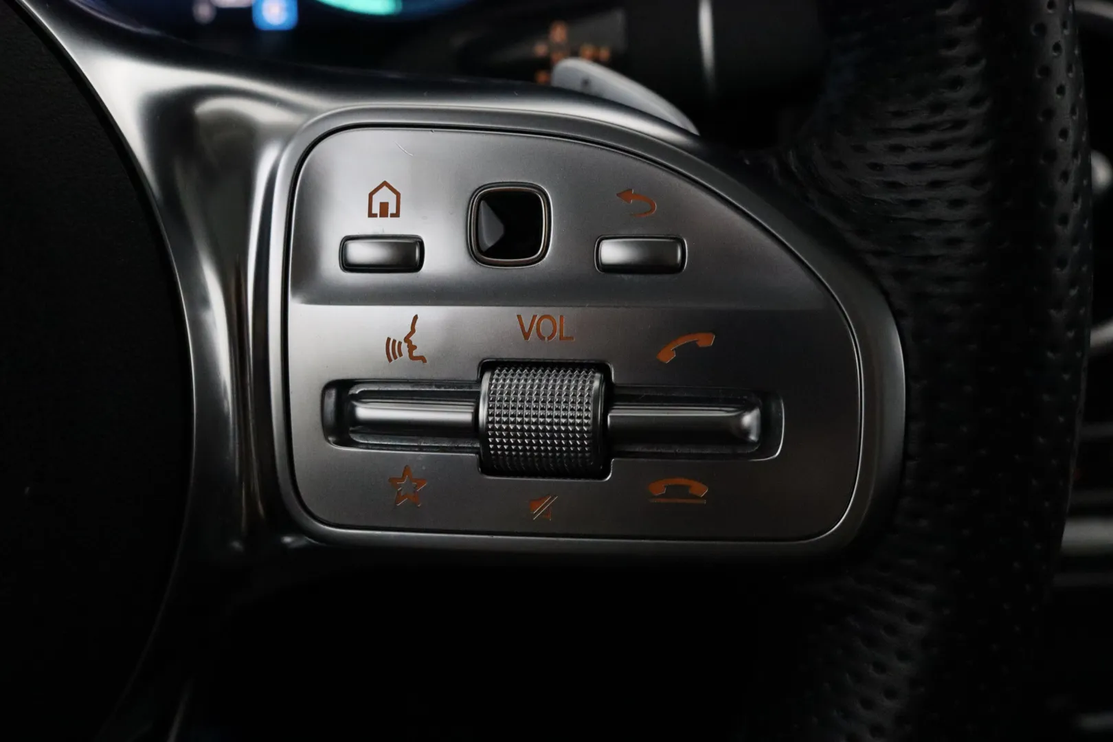 MERCEDES-BENZ GLC OZH-576 carousel image