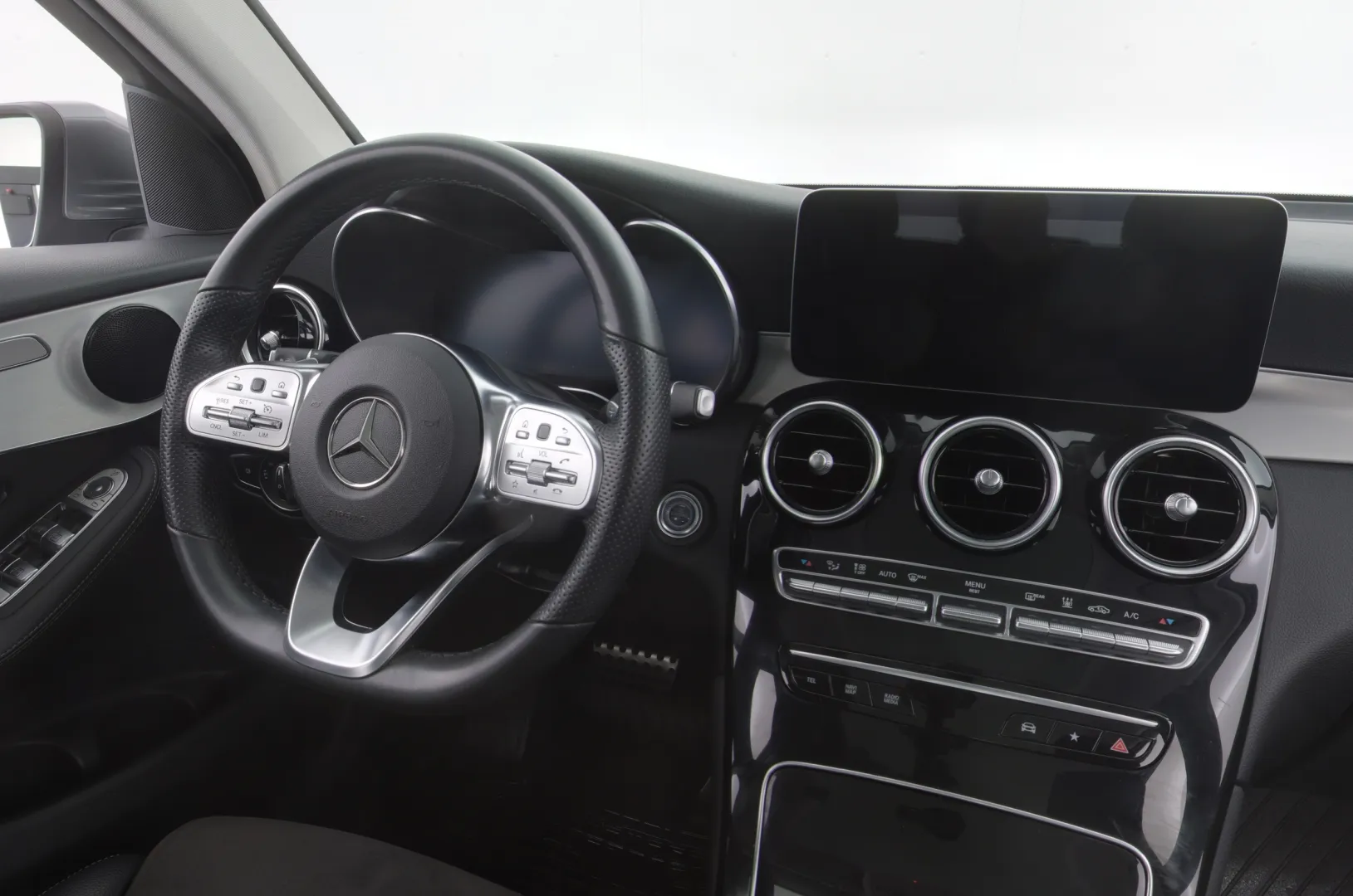 MERCEDES-BENZ GLC OZH-576 carousel image