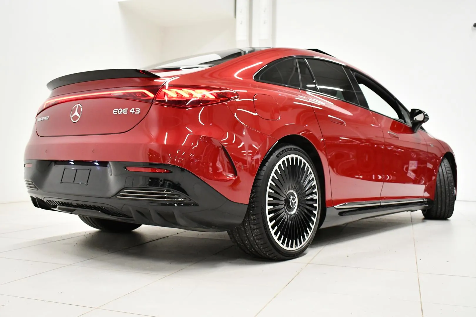 MERCEDES-BENZ EQE 036371 carousel image