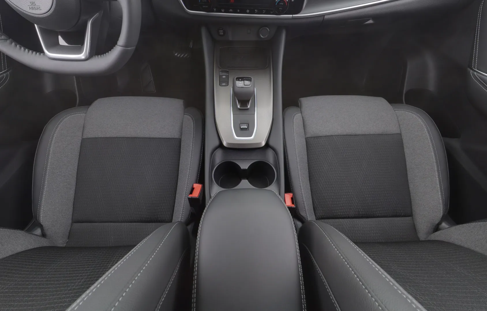 Nissan Qashqai ISU-960 carousel image