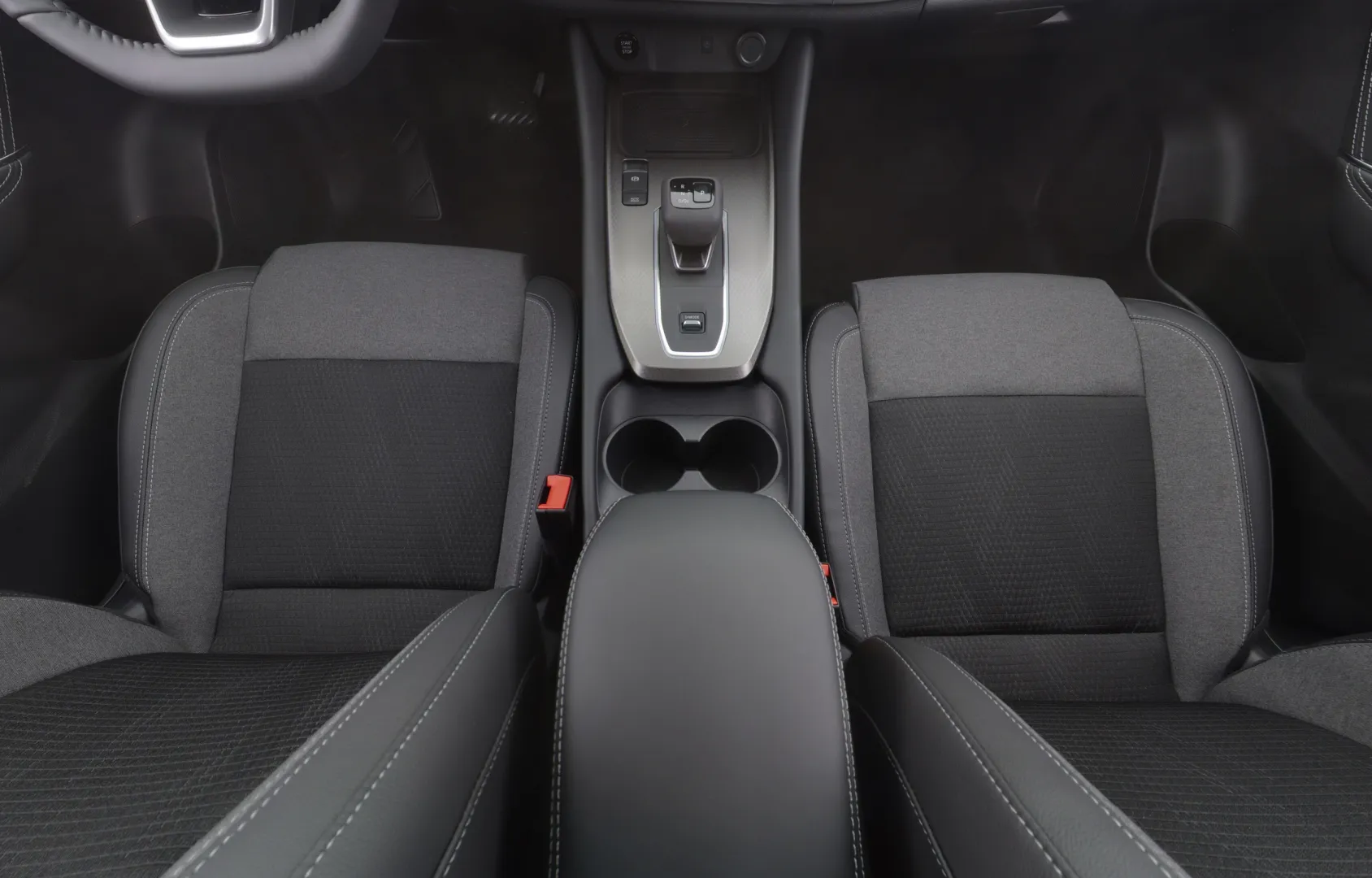 Nissan Qashqai FSR-846 carousel image