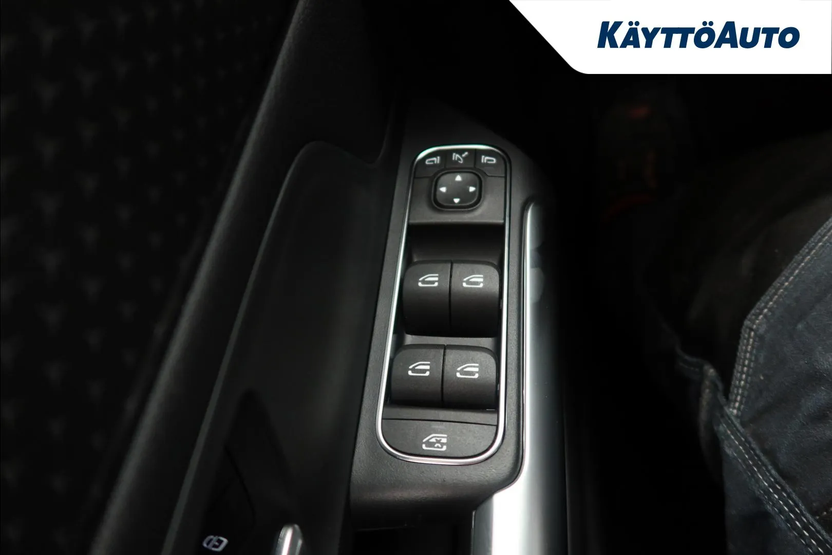 Mercedes-Benz EQA SRM-581 carousel image