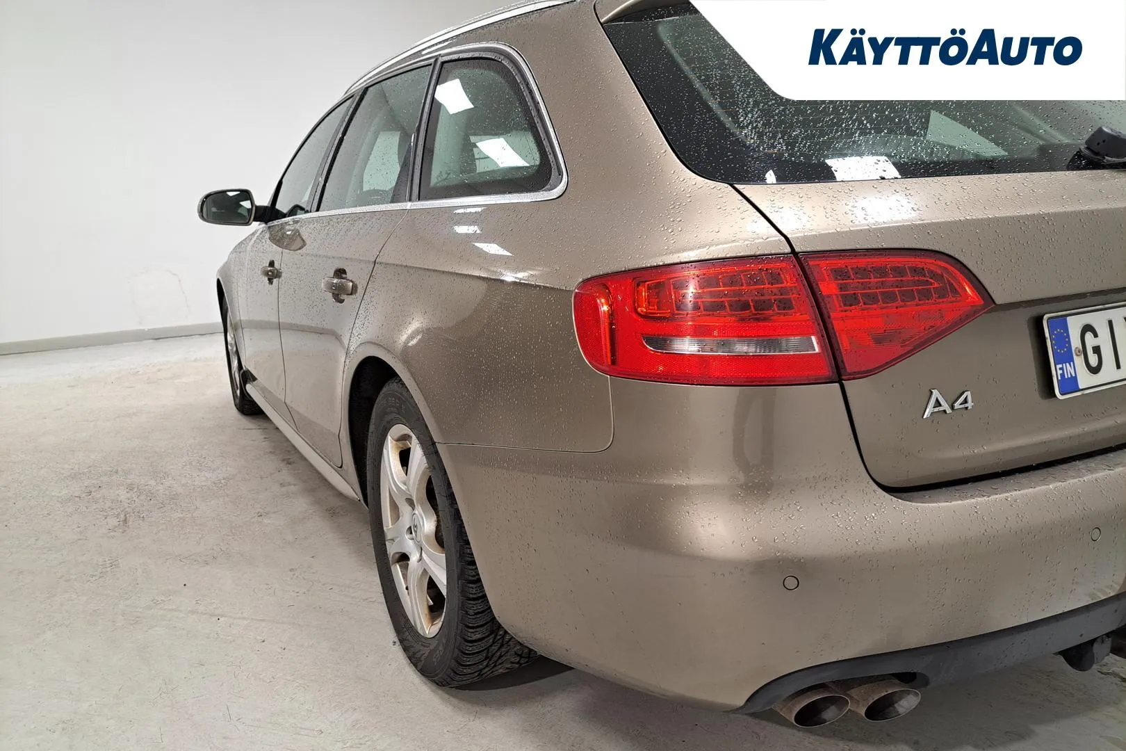 AUDI A4 GIX-139 carousel image