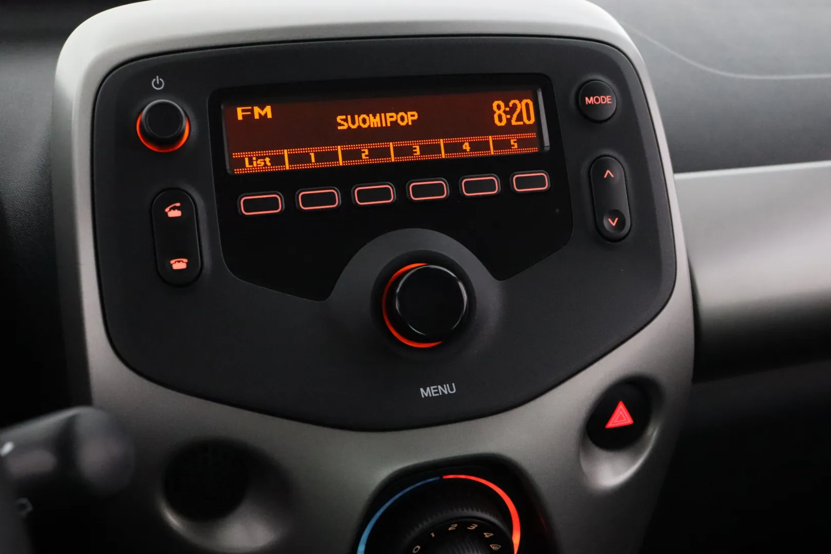 TOYOTA AYGO CKH-671 carousel image