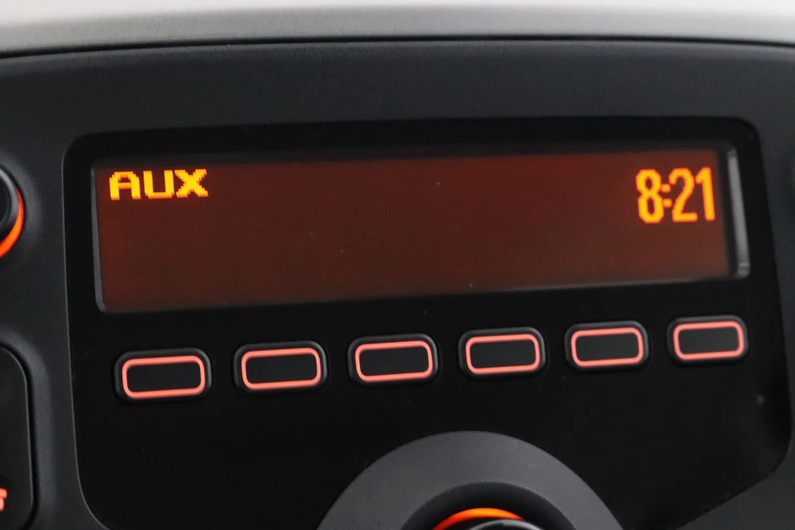 TOYOTA AYGO CKH-671 carousel image