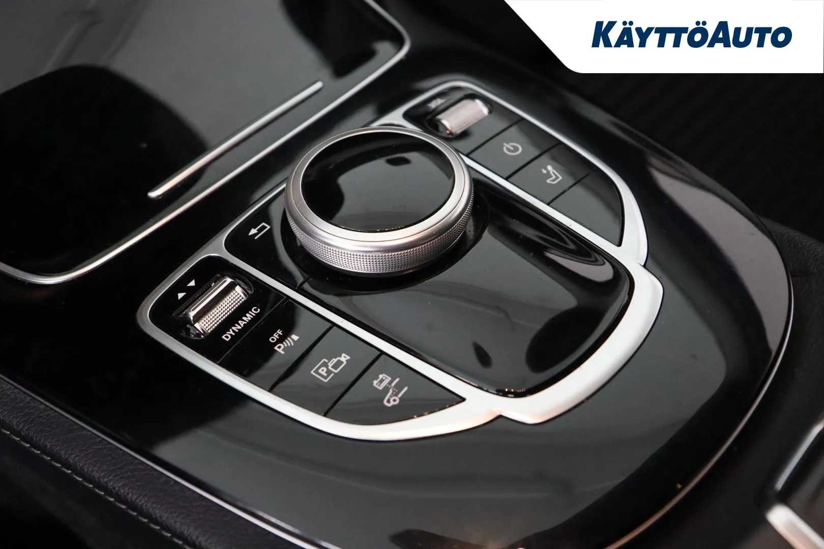 Mercedes-Benz E GZZ-444 carousel image