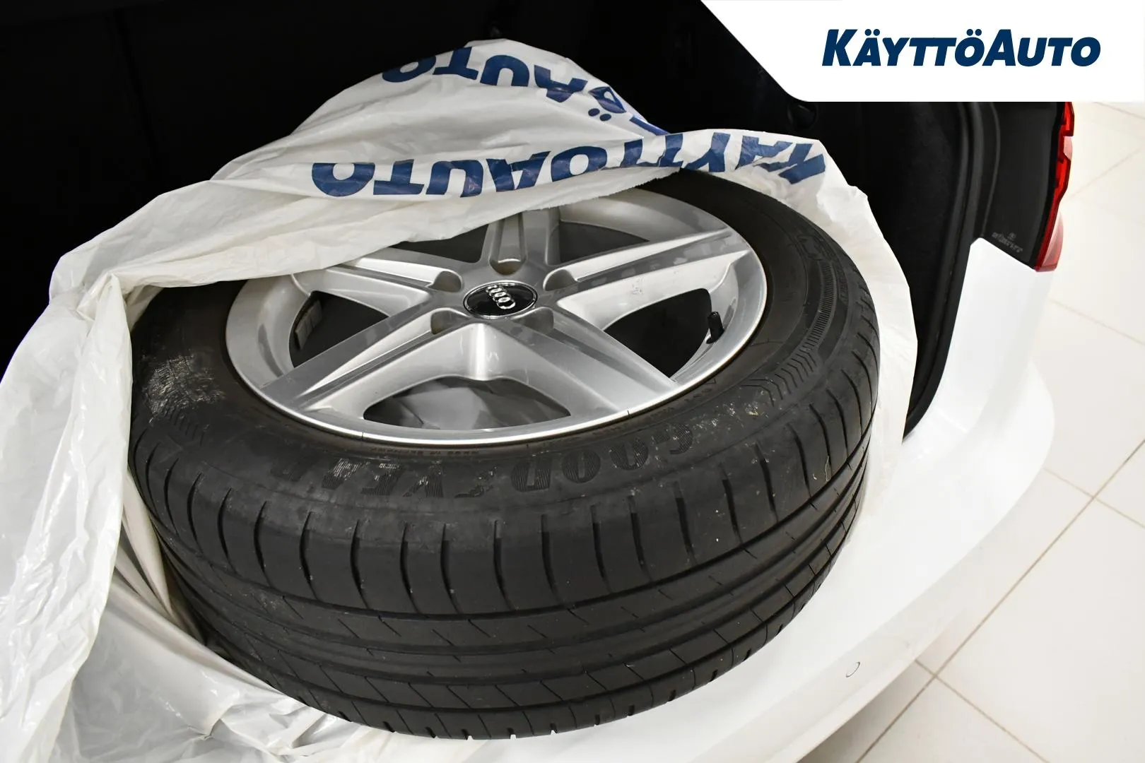 AUDI A3 ZLR-581 carousel image