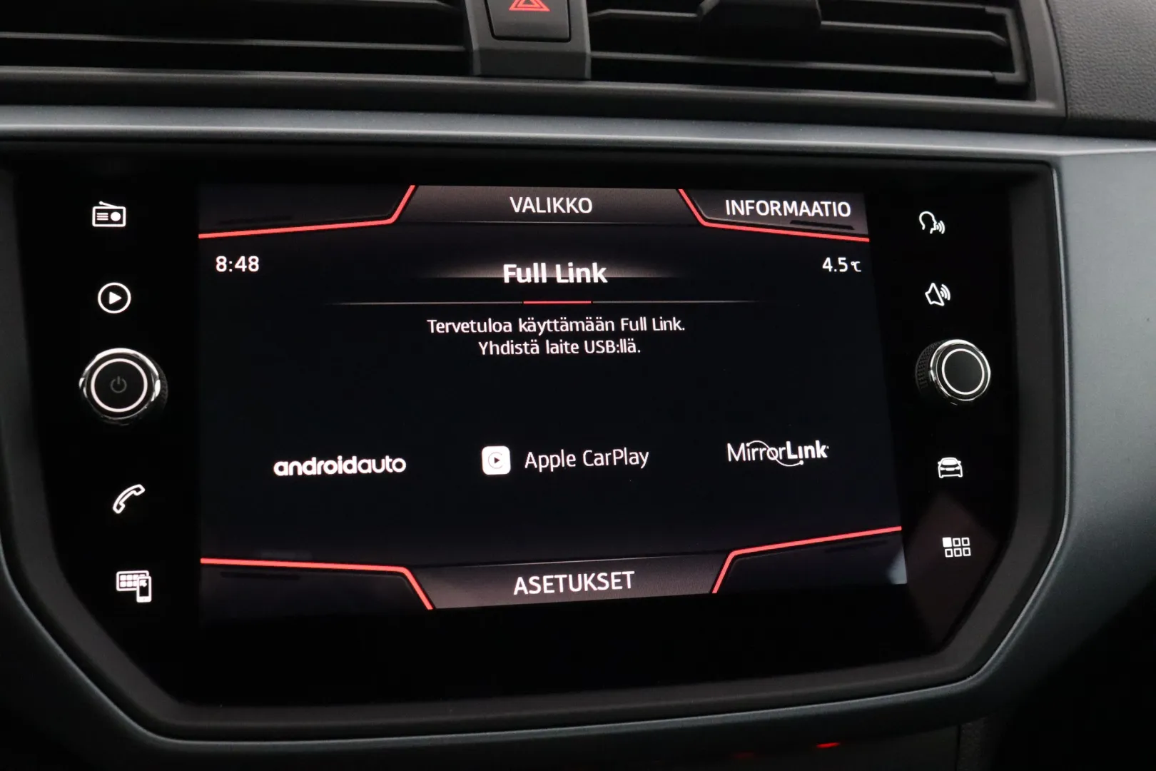 SEAT Arona EPB-934 carousel image