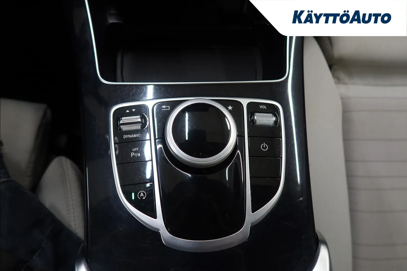 Mercedes-Benz C OVN-603 carousel image