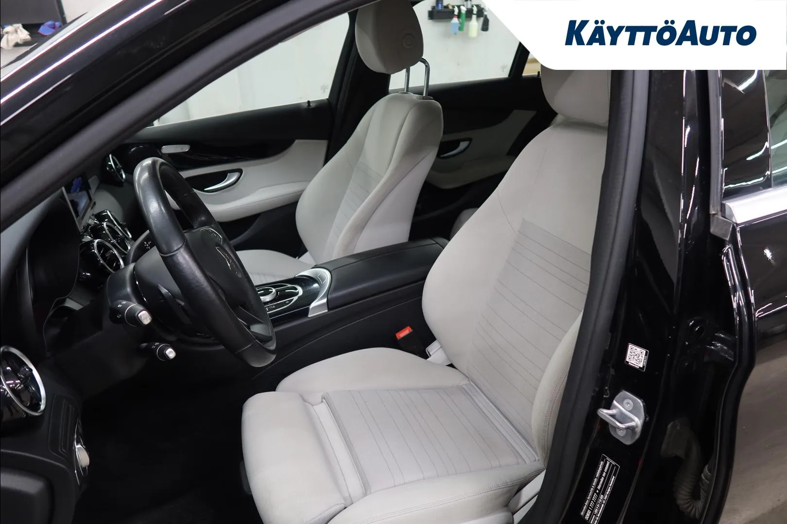 Mercedes-Benz C OVN-603 carousel image