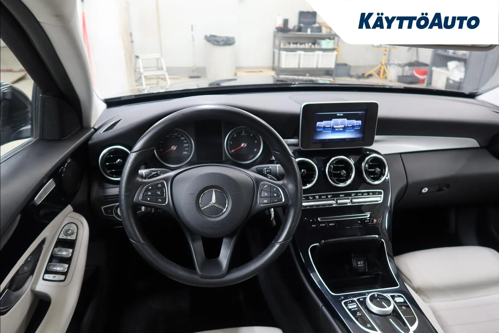 Mercedes-Benz C OVN-603 carousel image